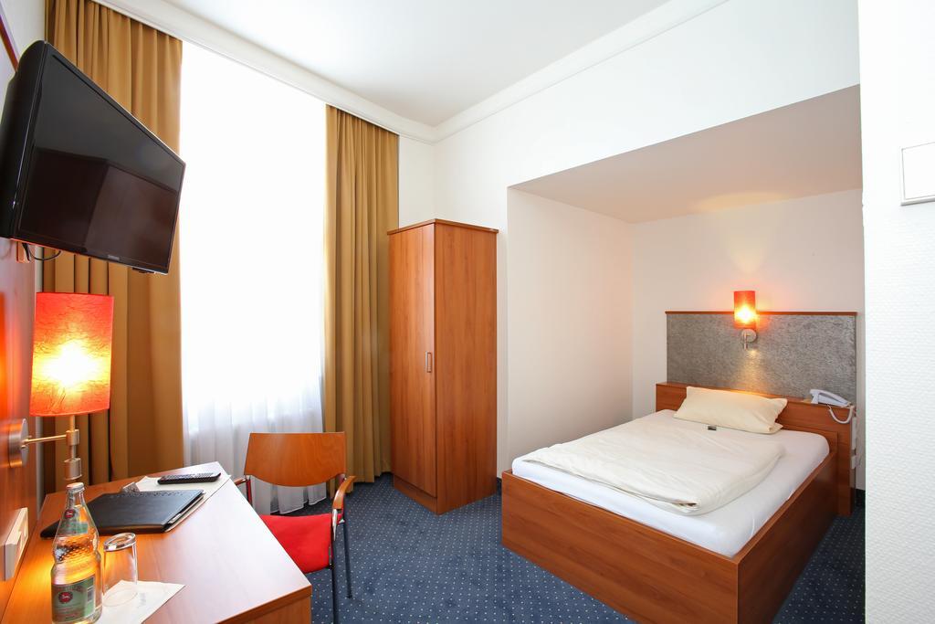 Martinshof Hotel Rottenburg am Neckar Bagian luar foto